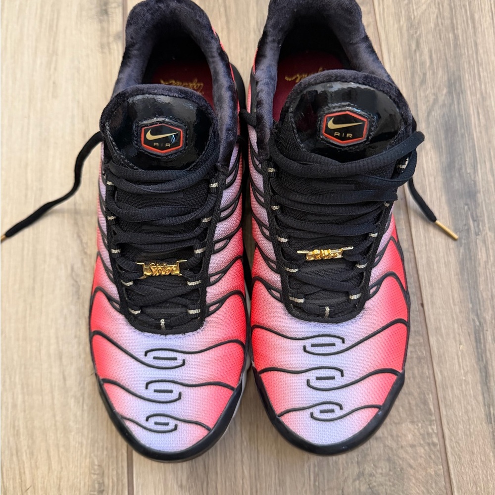 Nike Women’s Air Max Plus ‘Sisterhood’ Shoes